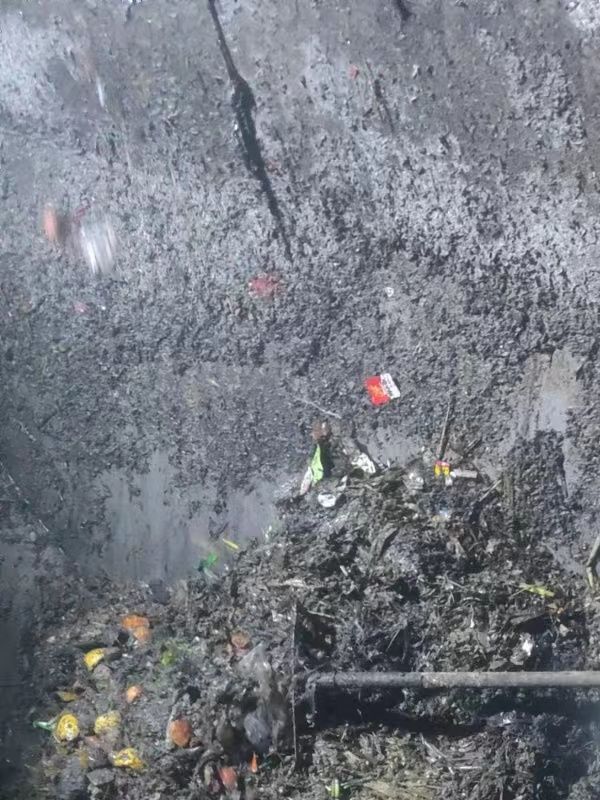 吴川污水池清理